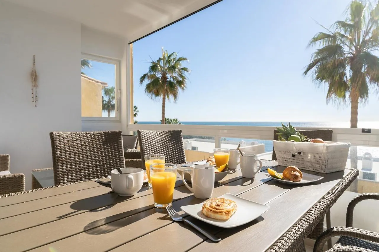 Dona Lola Patricia - Spacious 3 Bedroom Top Floor Apartment With Uninterrupted Sea Views - Only A Few Meters To Calahonda Beach - Costa Del Sol - Cs188 Mijas Španělsko
