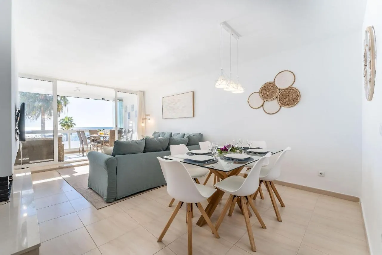 Dona Lola Patricia - Spacious 3 Bedroom Top Floor Apartment With Uninterrupted Sea Views - Only A Few Meters To Calahonda Beach - Costa Del Sol - Cs188 Mijas