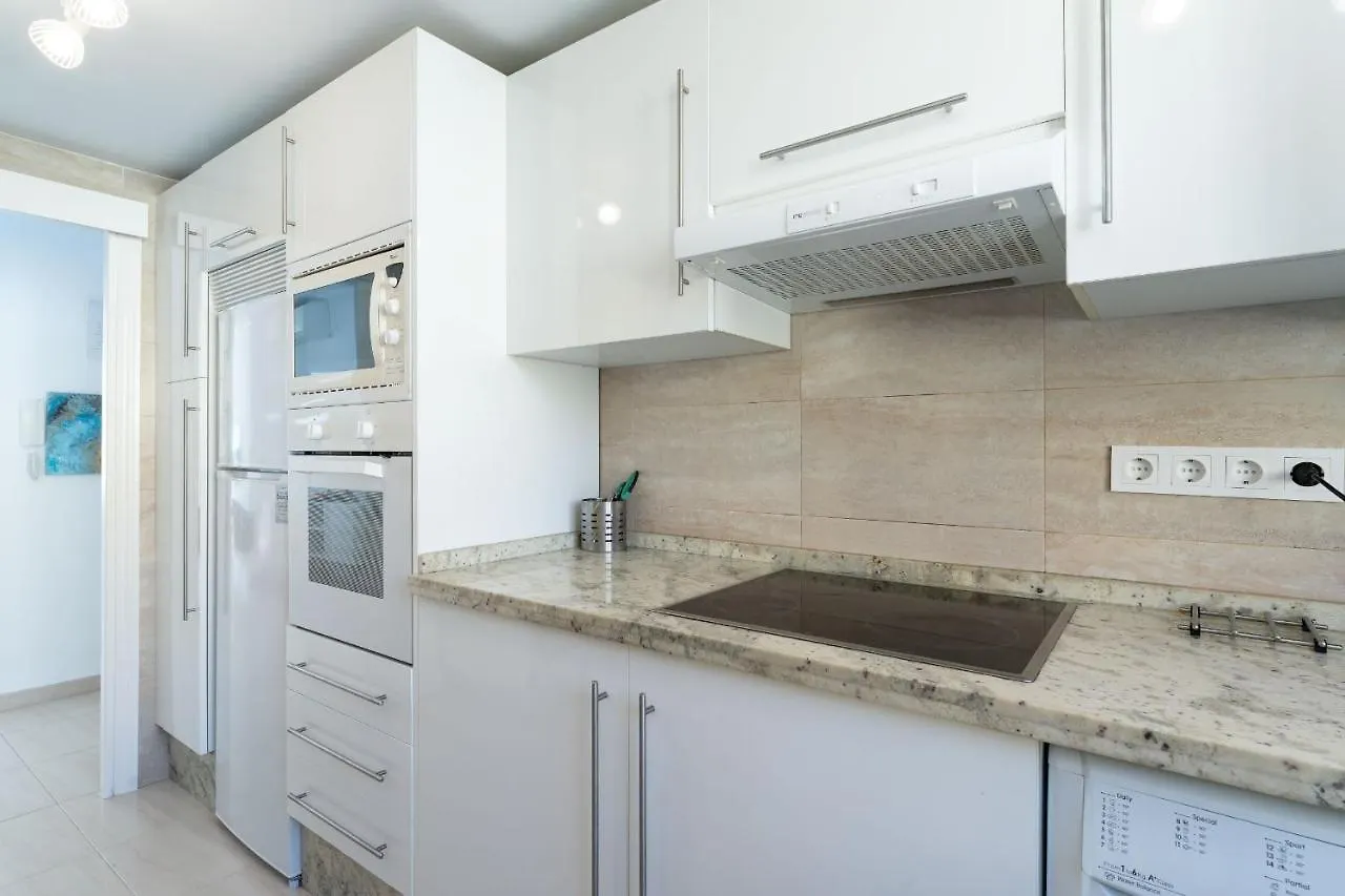 Dona Lola Patricia: Beachfront Calahonda Penthouse with Sea Views Mijas 0*,  Spain
