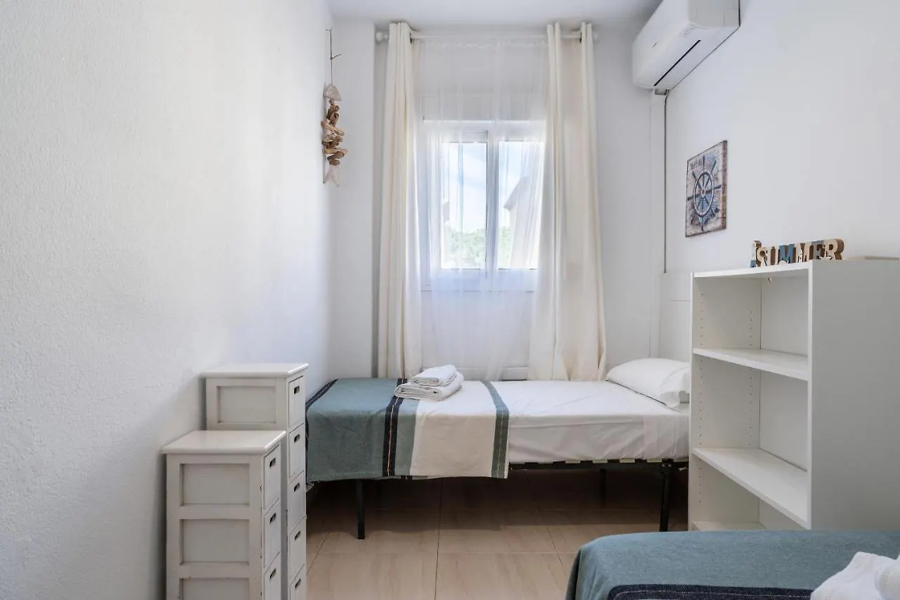 Dona Lola Patricia: Beachfront Calahonda Penthouse with Sea Views Mijas